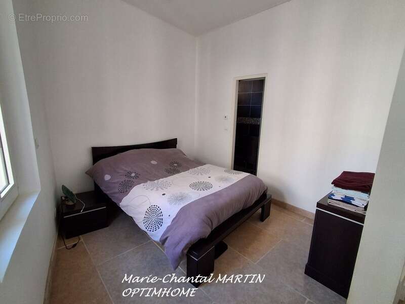 Appartement à MARSEILLE-5E