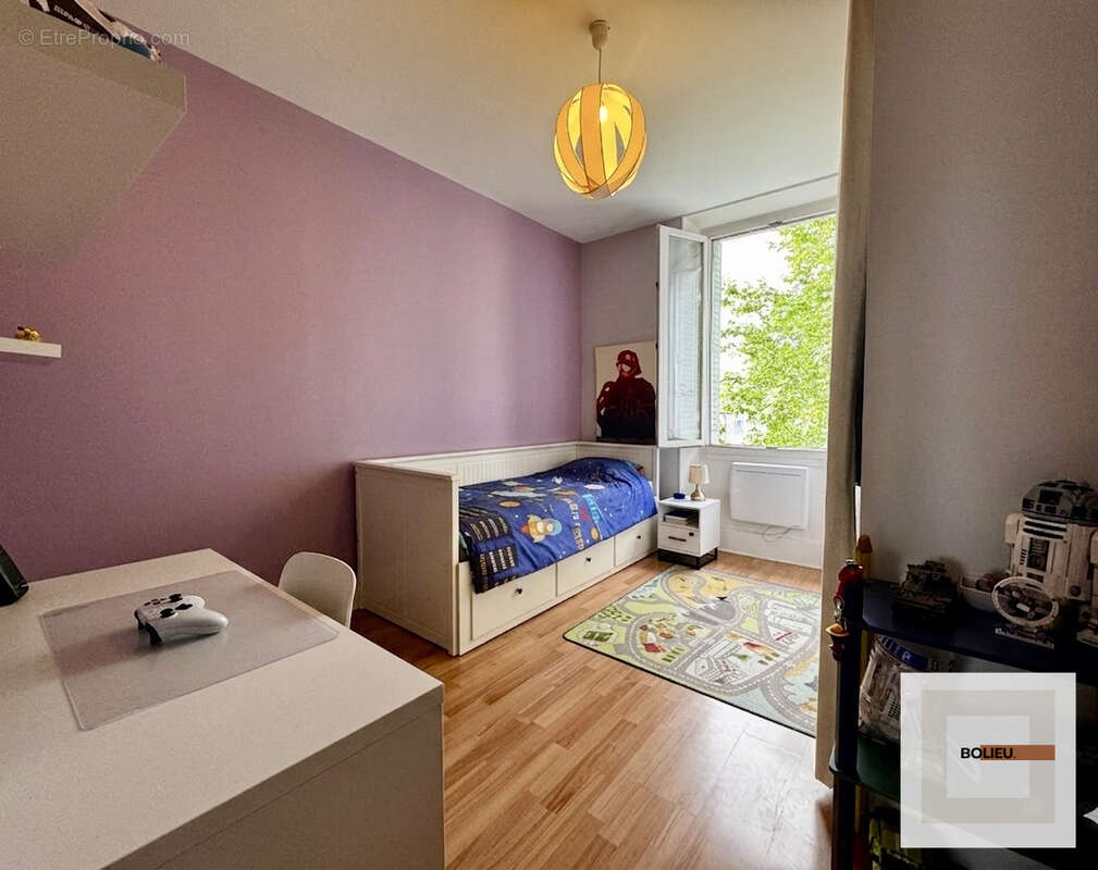Appartement à SASSENAGE