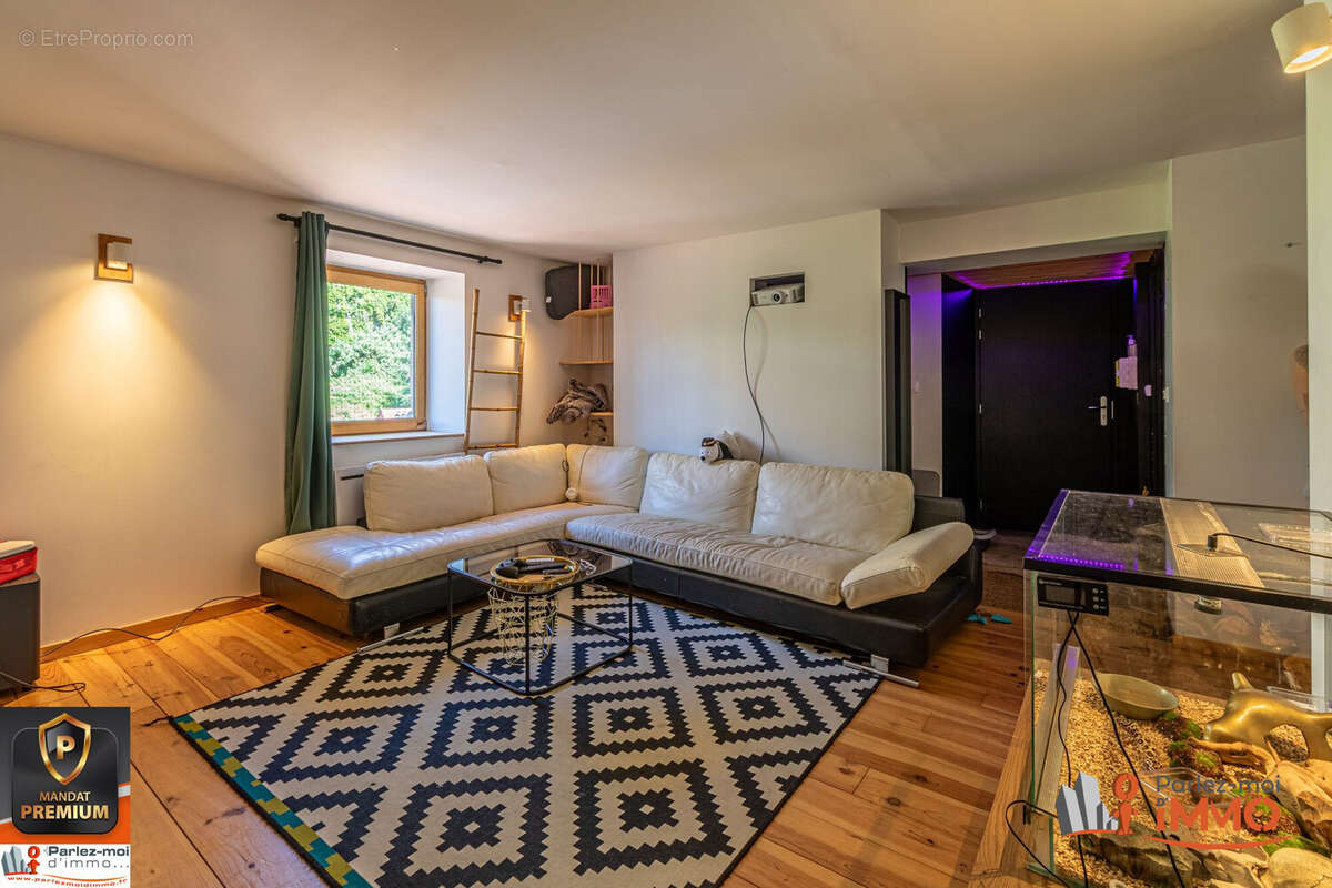 Appartement à SAIN-BEL