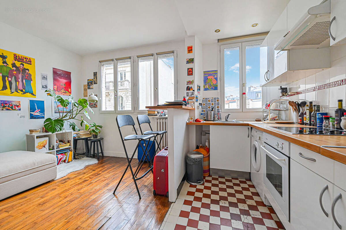 Appartement à PARIS-18E