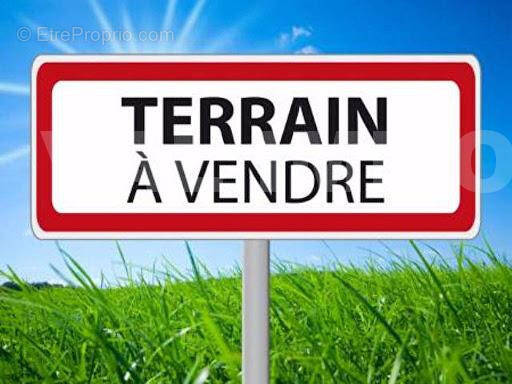 Terrain à BRINDAS