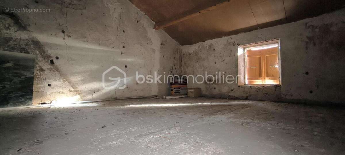 Commerce à MERINDOL