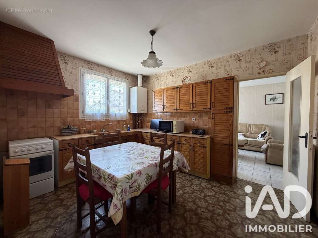 Maison 76 m² à La Rochelle  - photo 3