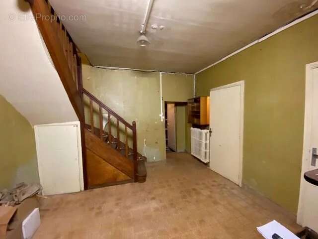 Maison à SAINT-SULPICE