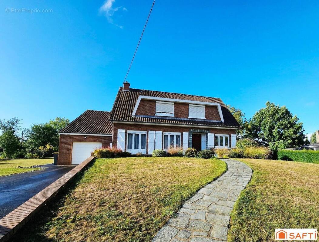 Photo 1 - Maison à SAINT-VENANT