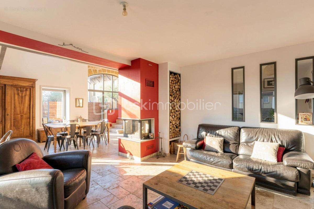 Ancien cuvier du XVIIIe siècle – 275 m² – Saint-Jean-des-Vignes - photo 8
