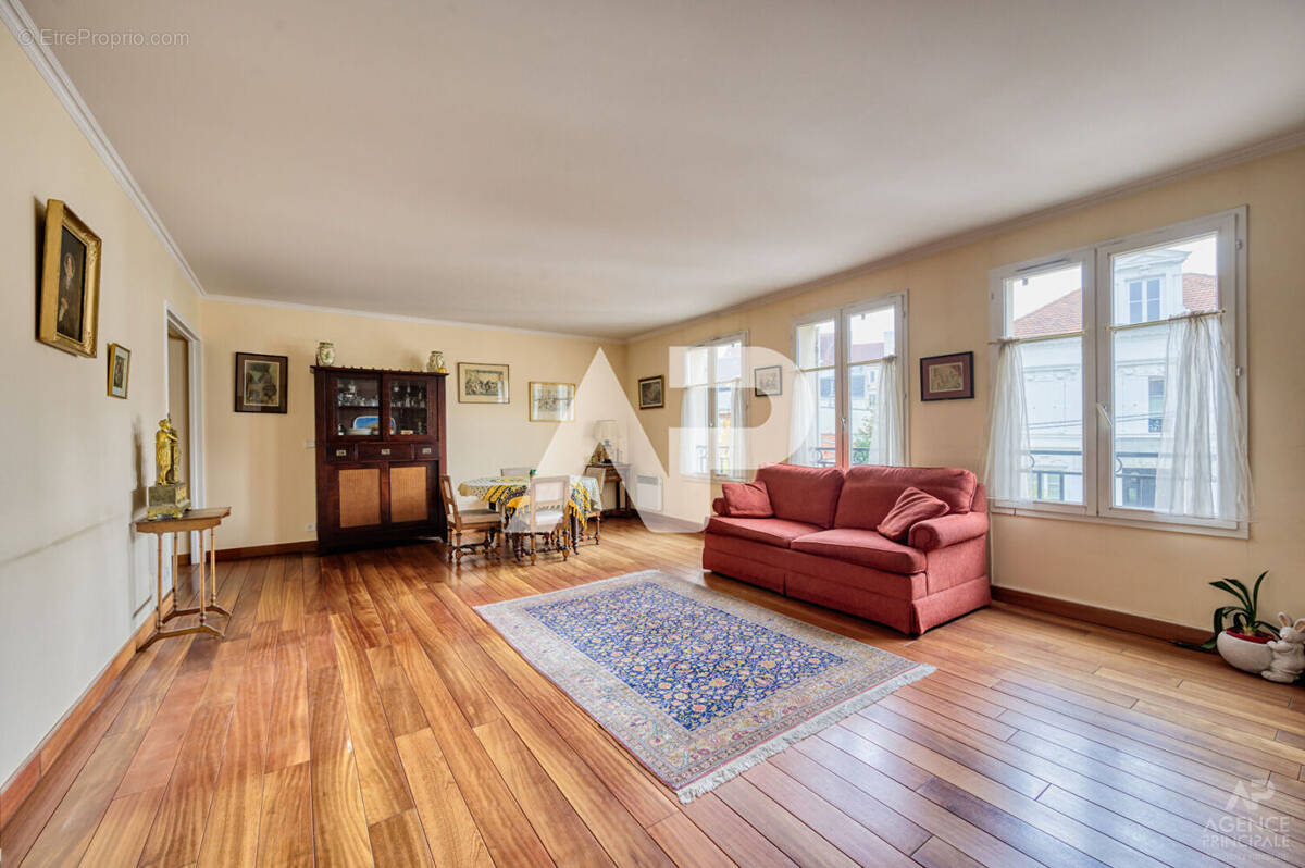 Appartement à RUEIL-MALMAISON