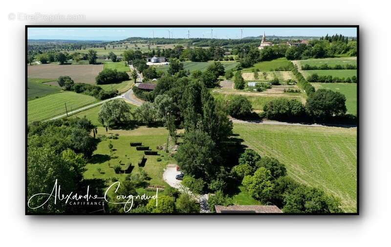 Montégut-Lauragais (31) — Grange rénovée par architecte, 130 m², 4 chambres, piscine, terrain 5 500 m² - photo 2