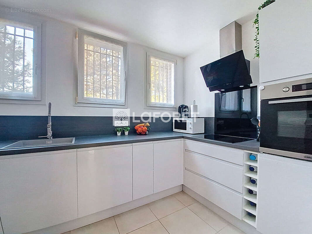 Maison à VERNEUIL-SUR-SEINE