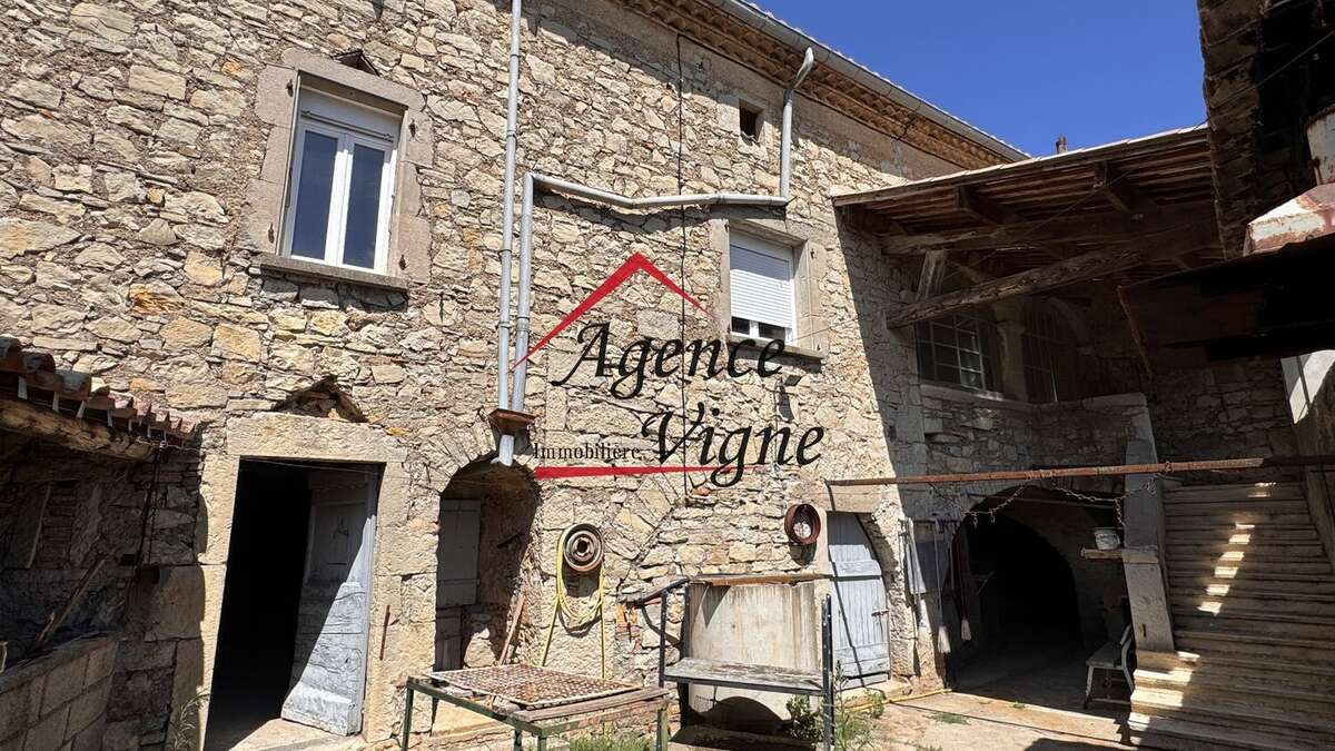 A l'orée de village - photo 15