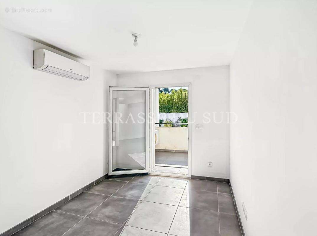 Vente Appartement 2 pièces, 37 m2 avec Terrasse - Les Caillols - Marseille 12 - photo 6