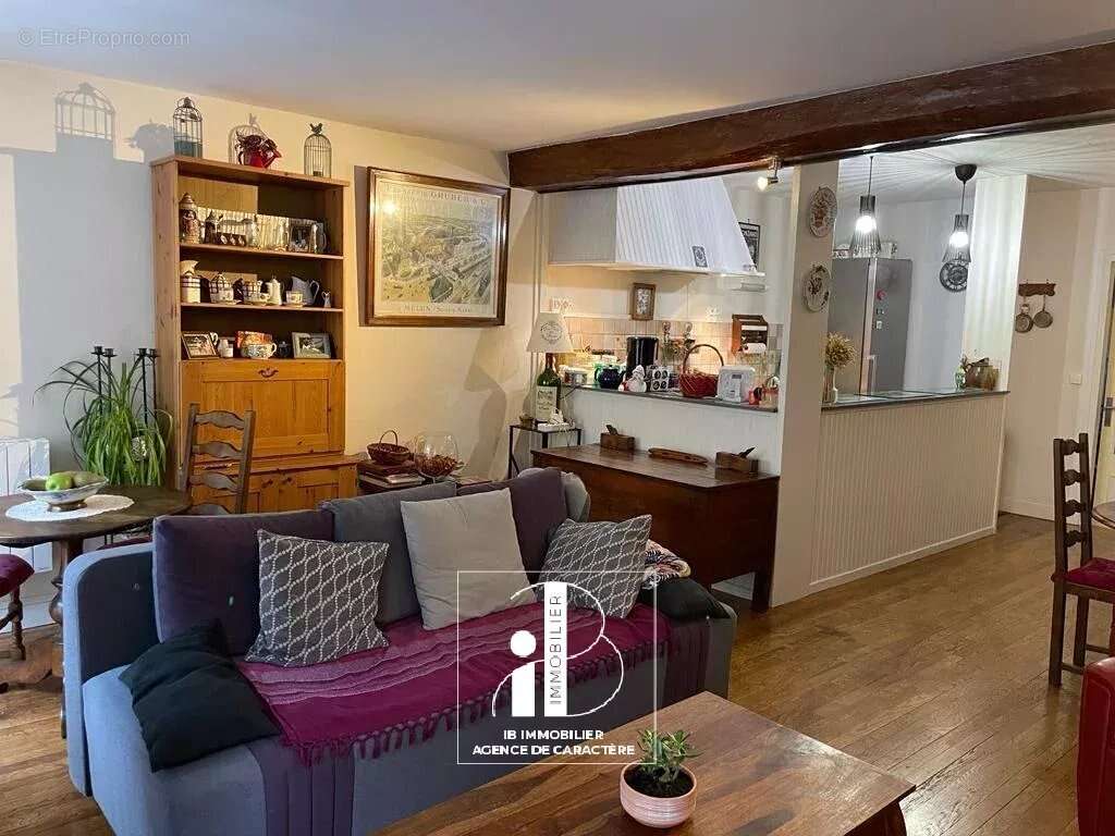 Appartement à FONTAINEBLEAU