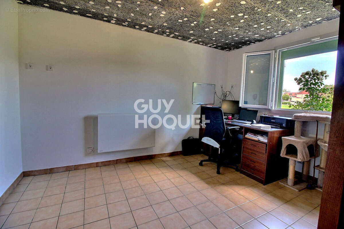 Maison de plain pied sur sous-sol à Lavangeot - photo 10