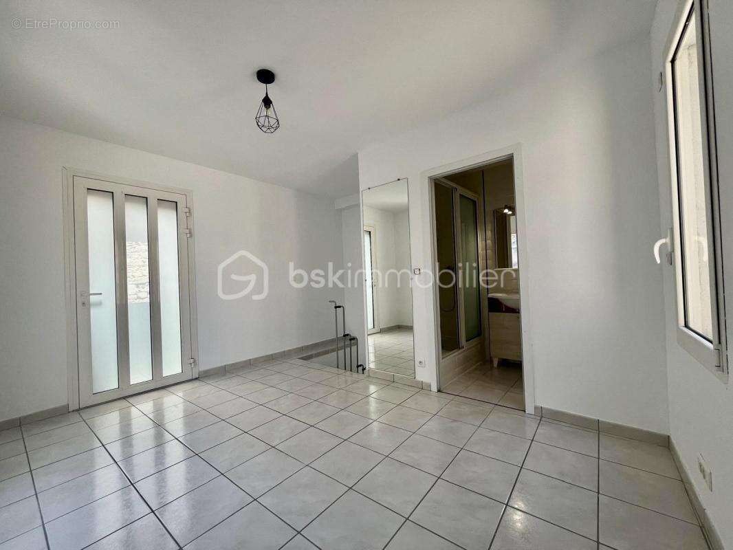  PIGNAN – Ensemble immobilier maison et appartement indépendant  - photo 13
