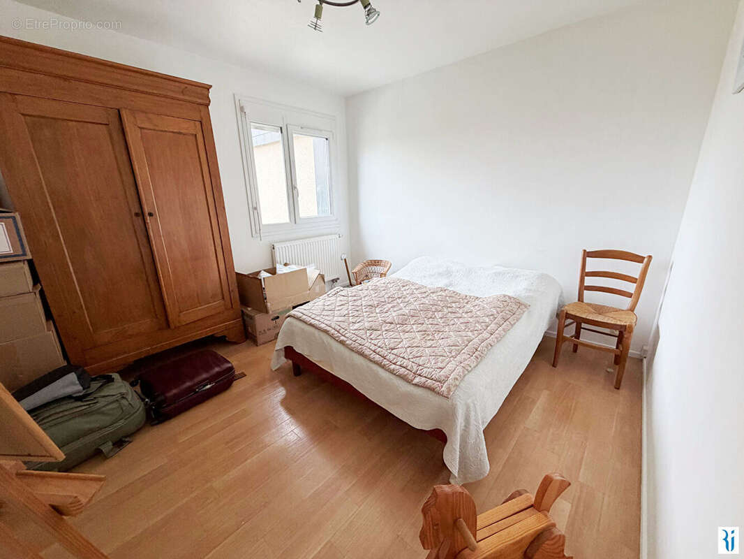 Appartement à MONT-SAINT-AIGNAN