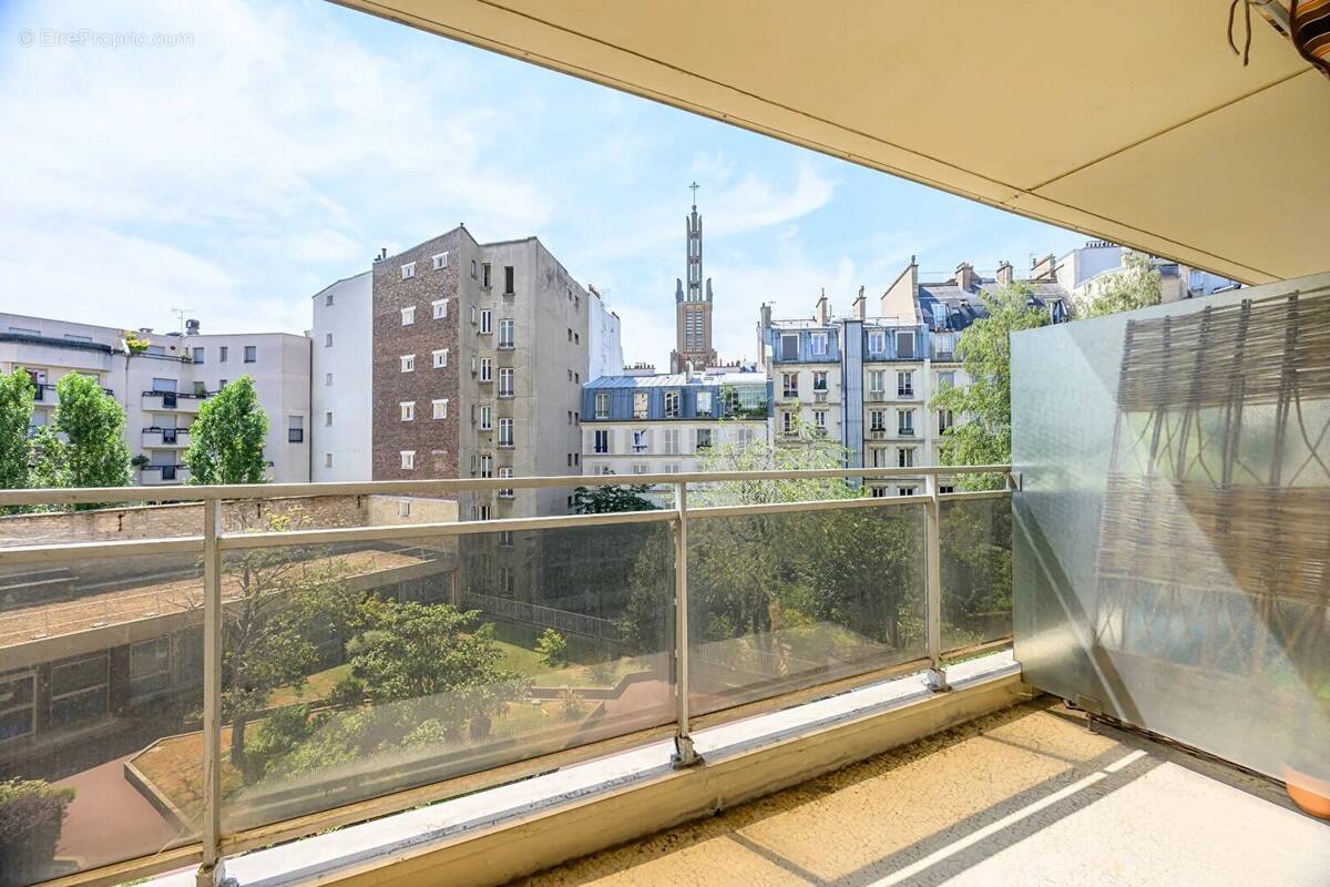 Appartement à PARIS-12E