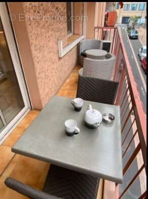 Appartement à VALLAURIS