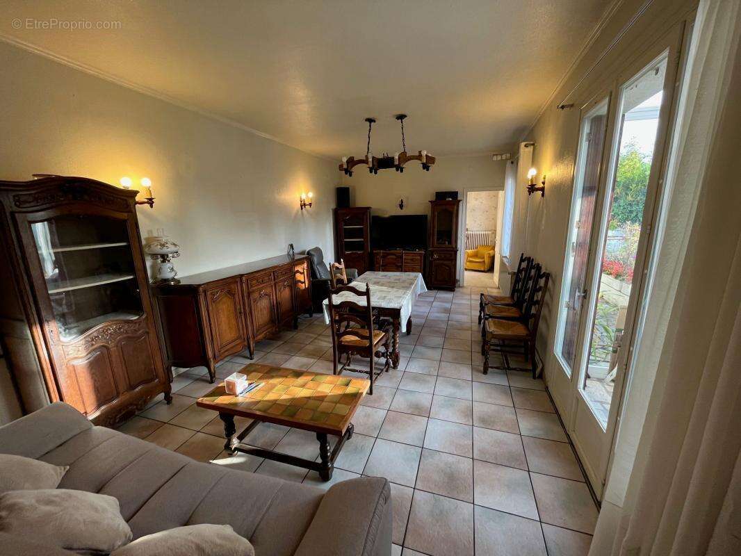 Maison à VAIRES-SUR-MARNE