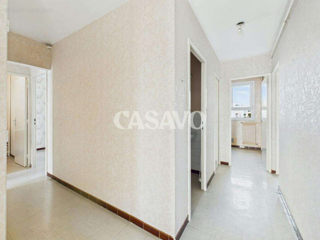 Vente Appartement 5 pièces de 86m² - 13090 Aix-en-Provence - photo 12