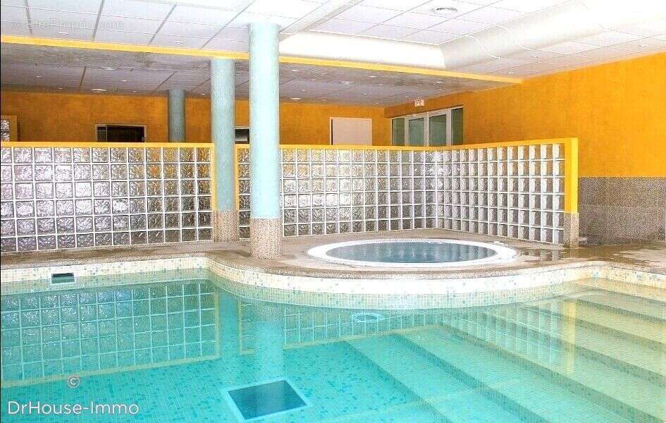 Appartement à GREOUX-LES-BAINS
