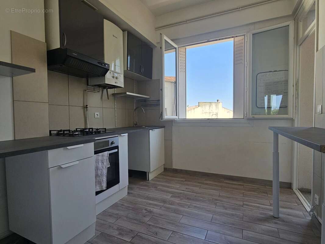 MONTOLIVET. Grand T3 de 72 m². - photo 3