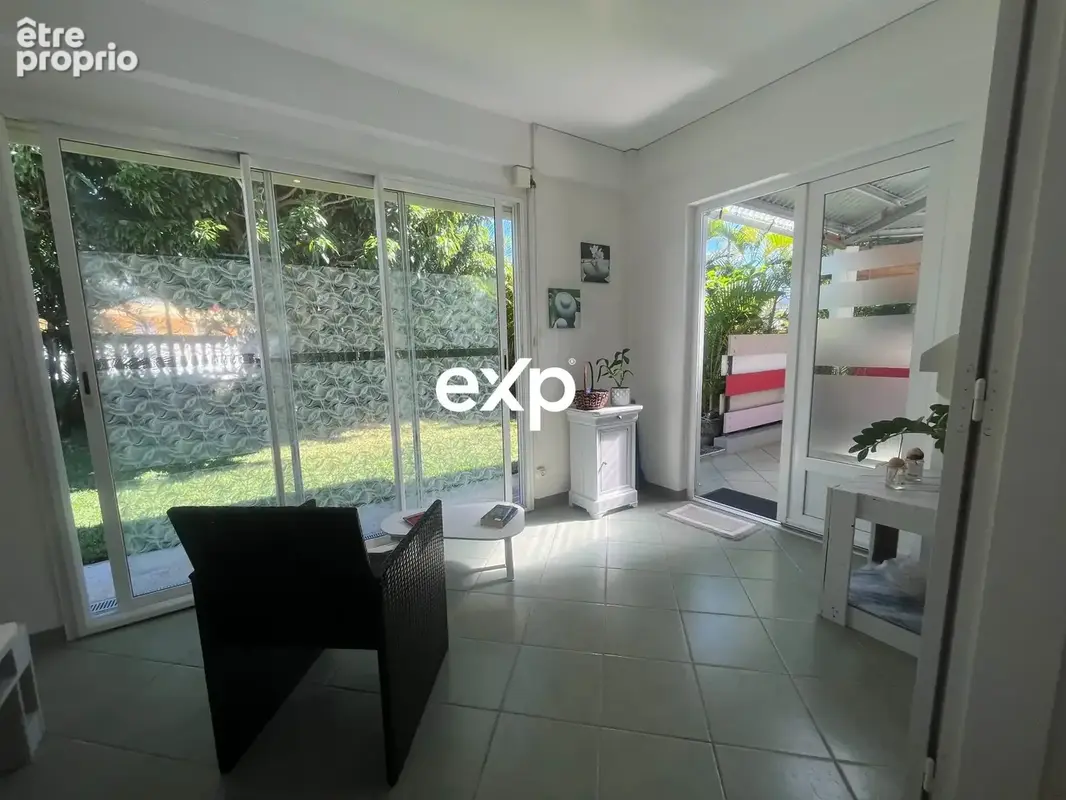 Maison 6 pièces 137 m² à vendre à Sainte-Marie (97438) - photo 5