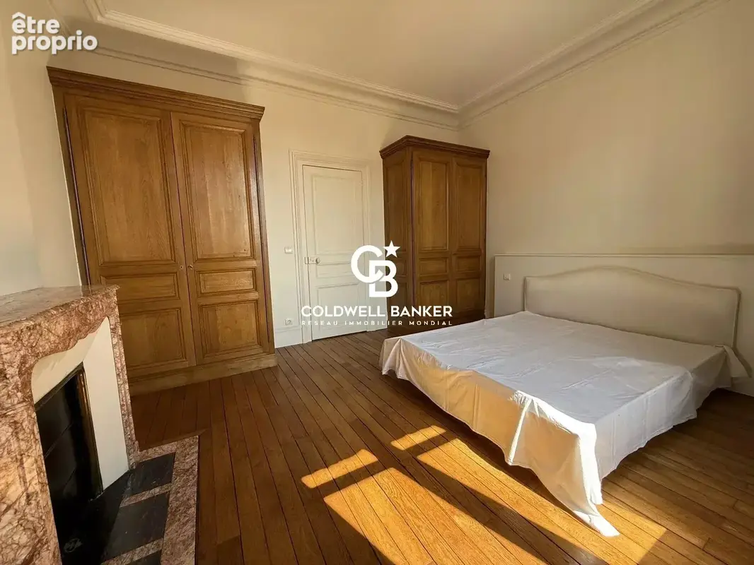 Tours hyper centre  – appartement haussmannien 5 pièces de 133 m² – ascenseur - photo 5