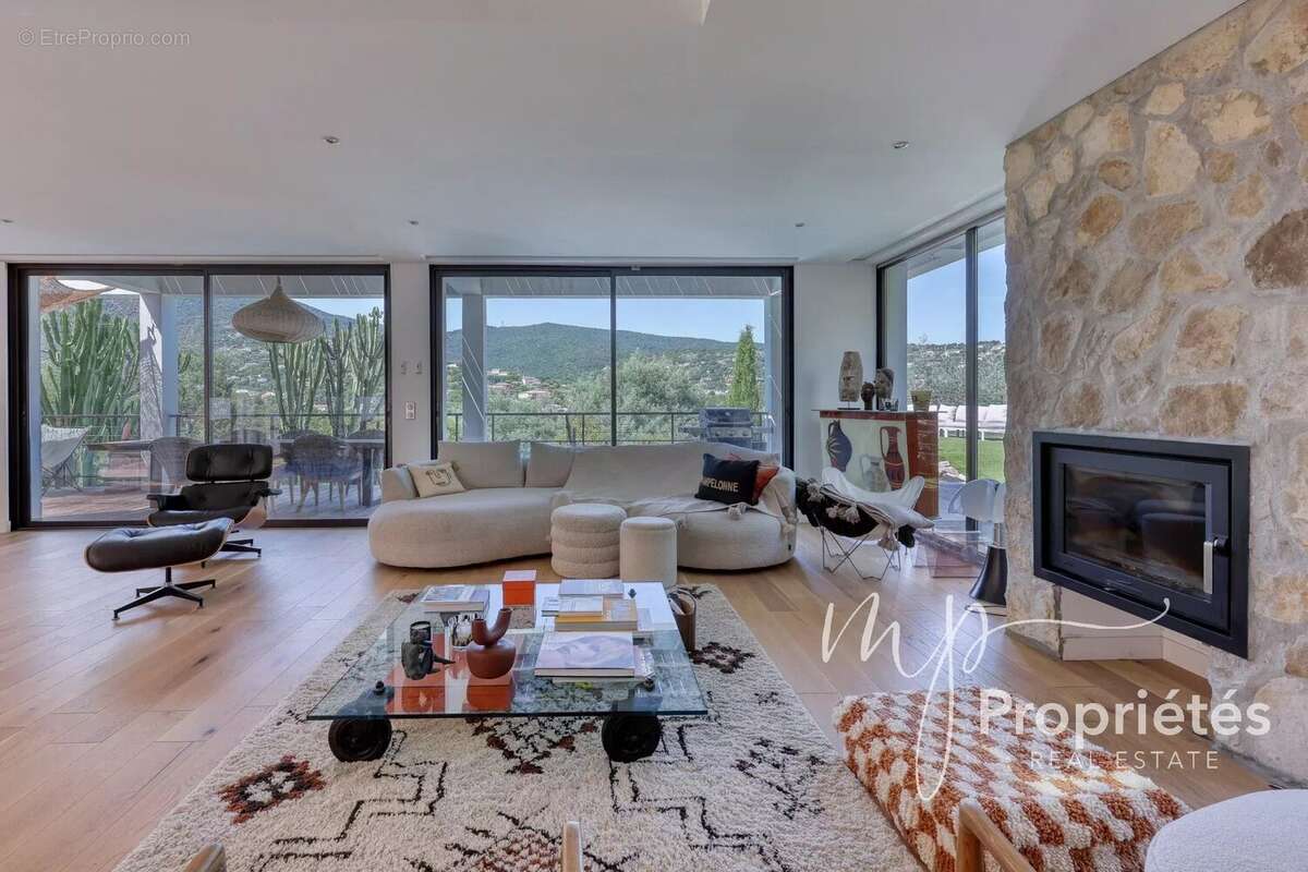 Maison à CAVALAIRE-SUR-MER