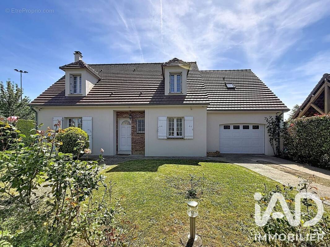 Photo 1 - Maison à BOISSISE-LE-ROI