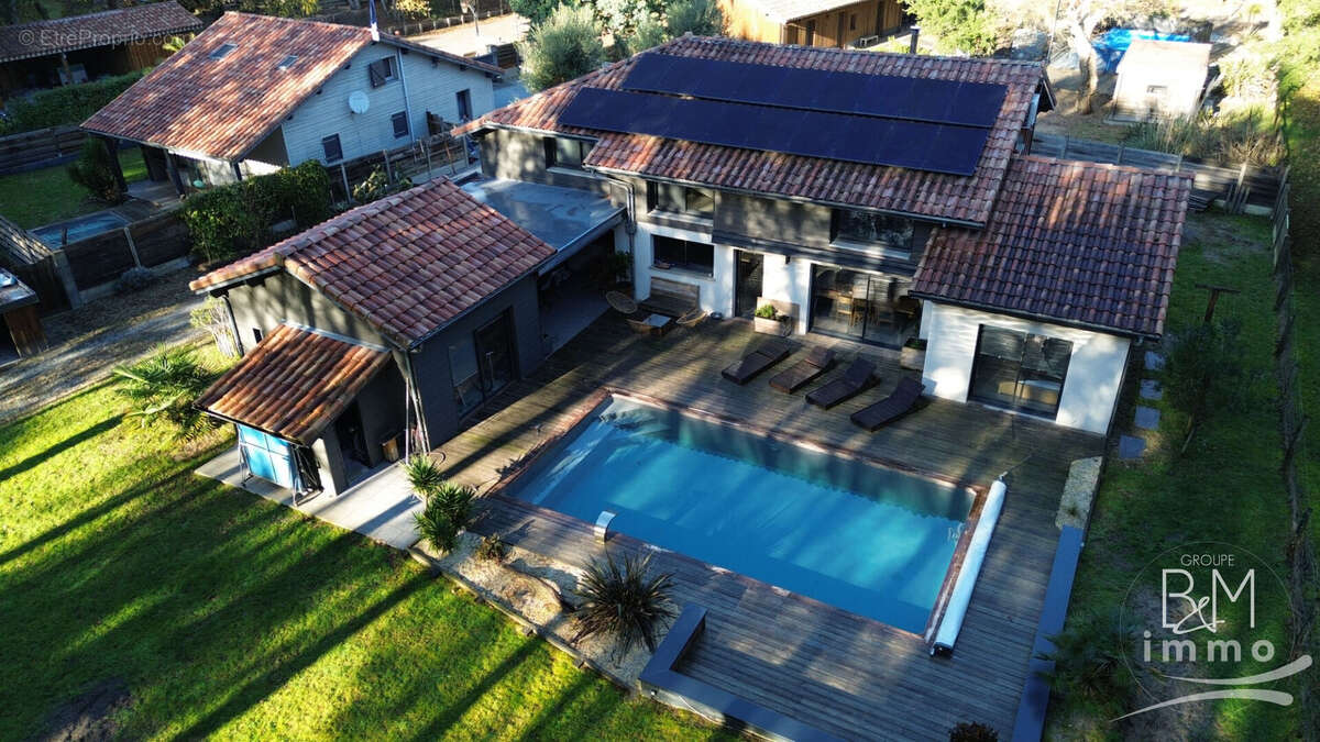 Maison à MOLIETS-ET-MAA