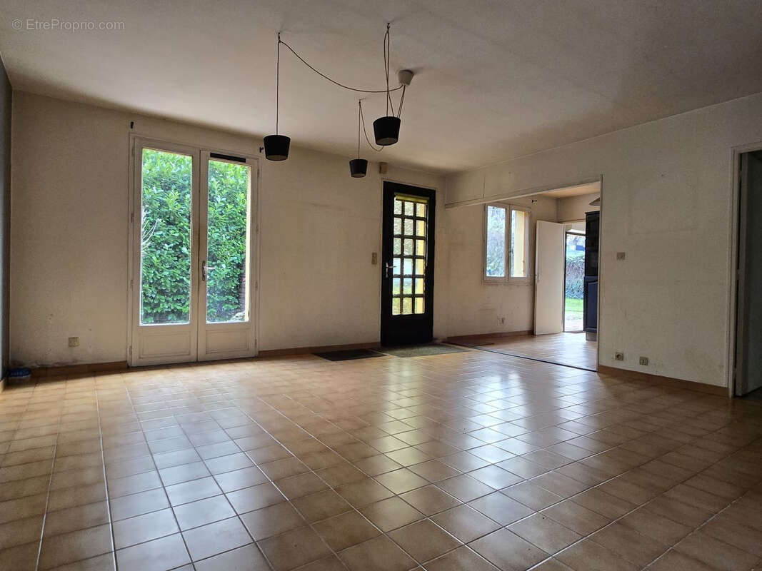 Maison à ANNESSE-ET-BEAULIEU