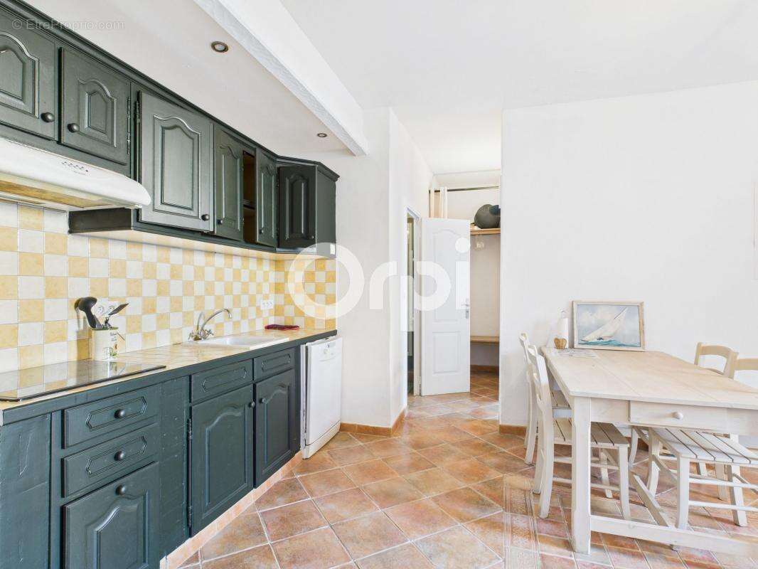 Appartement à MANDELIEU-LA-NAPOULE