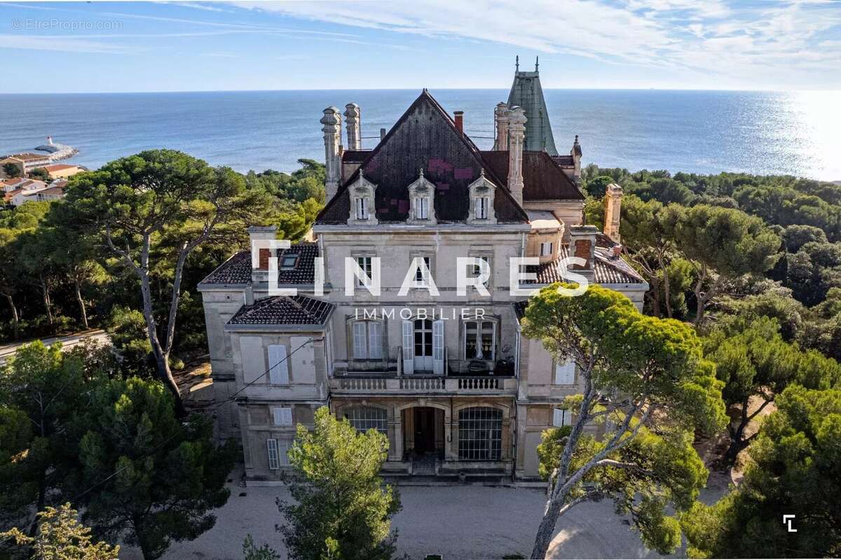 Appartement à SAUSSET-LES-PINS