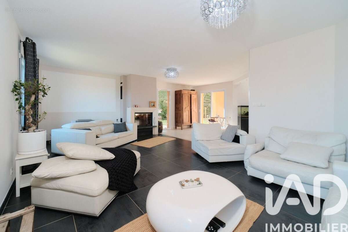 Photo 8 - Maison à LES COTES-D'AREY