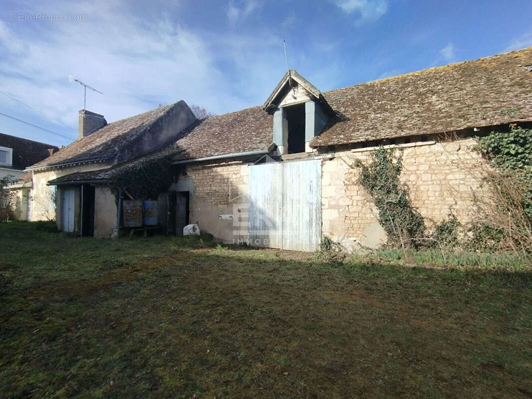 Maison 200 m² à Marcilly-Sur-Vienne  - photo 3