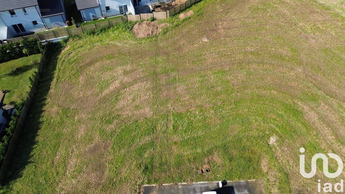 Photo 1 - Terrain à MORLAAS