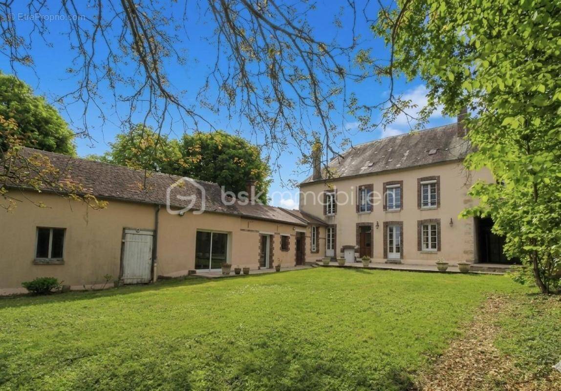 Maison à COURTENAY