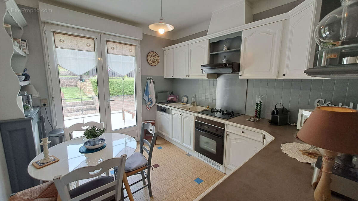 Maison à SAINT-REMY-LES-CHEVREUSE