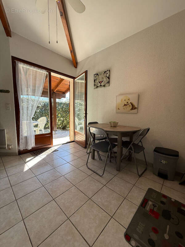 Appartement à MOLIETS-ET-MAA