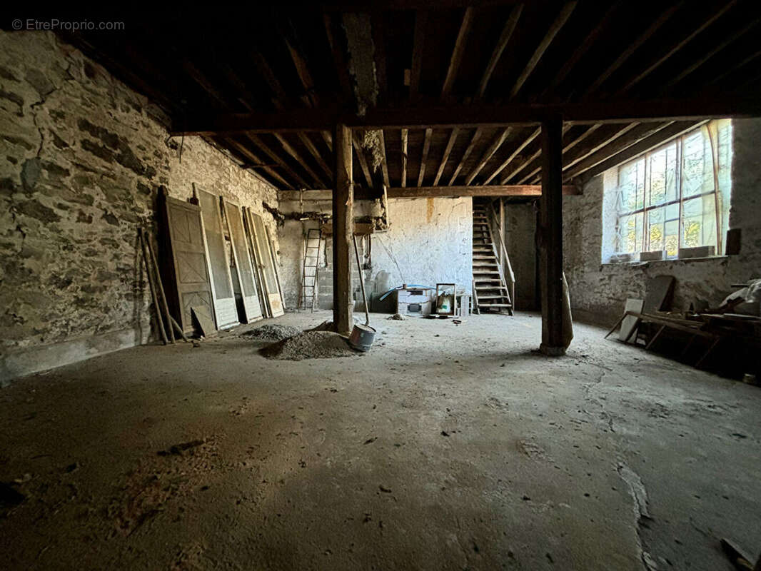 Appartement à SAINT-LEONARD-DE-NOBLAT