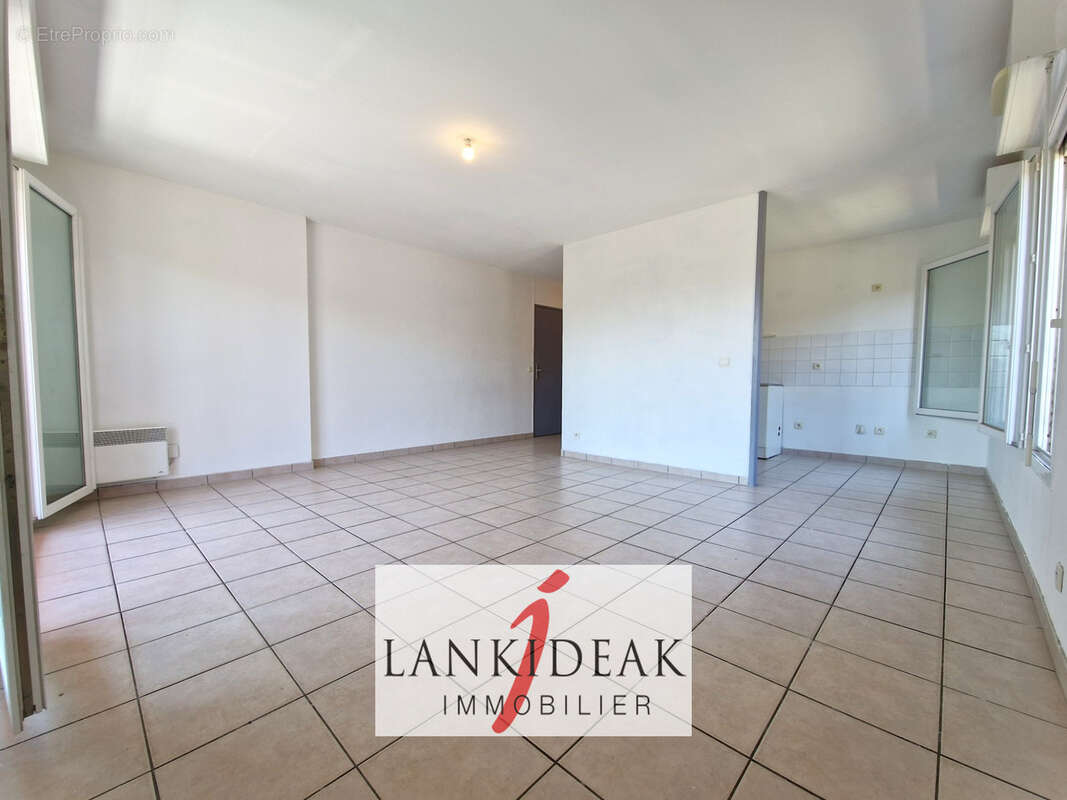 Appartement T3 de 63 m2 avec place de parking privative - photo 3