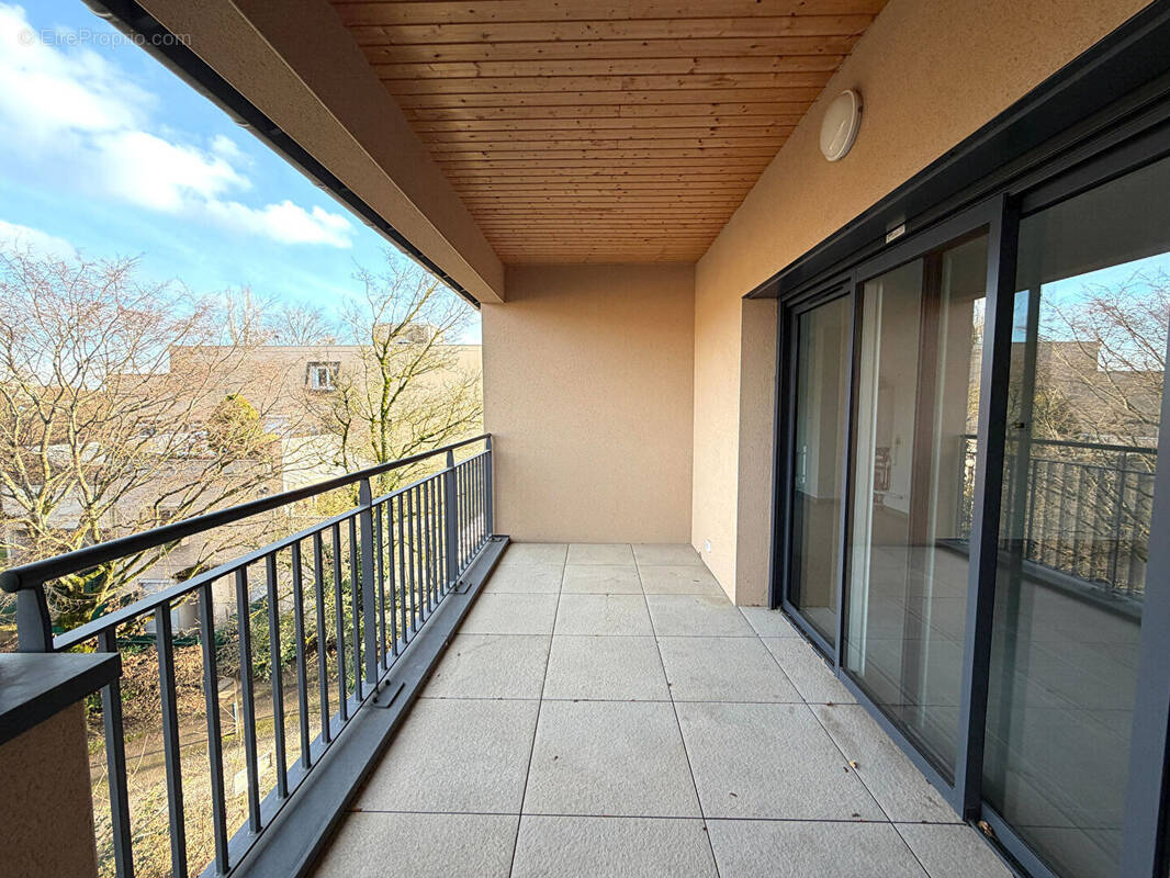 Appartement à DARDILLY