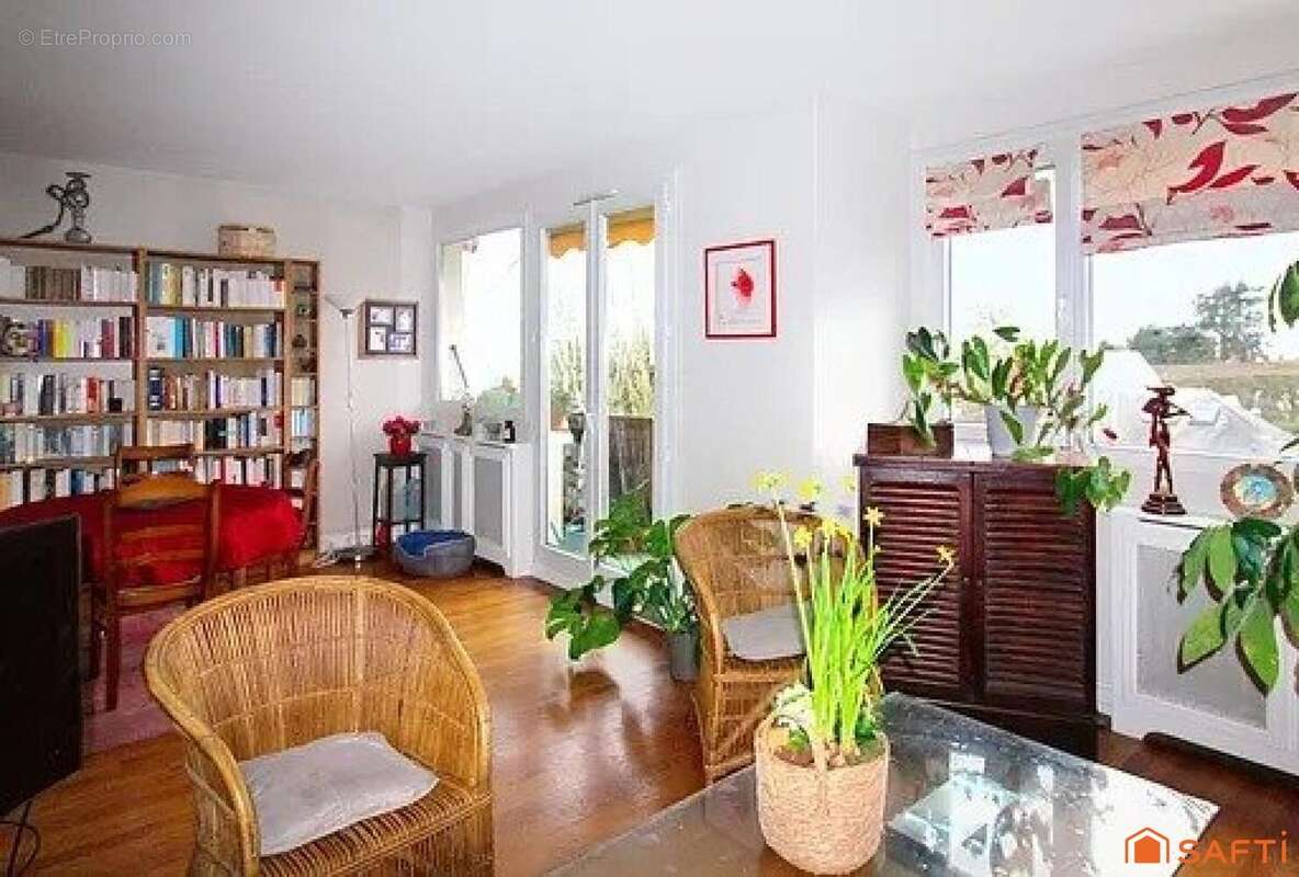 Photo 2 - Appartement à BOURG-LA-REINE