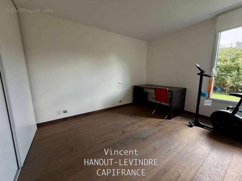 Maison à vendre 9 pièces BAZOGES EN PAILLERS (85) - photo 36