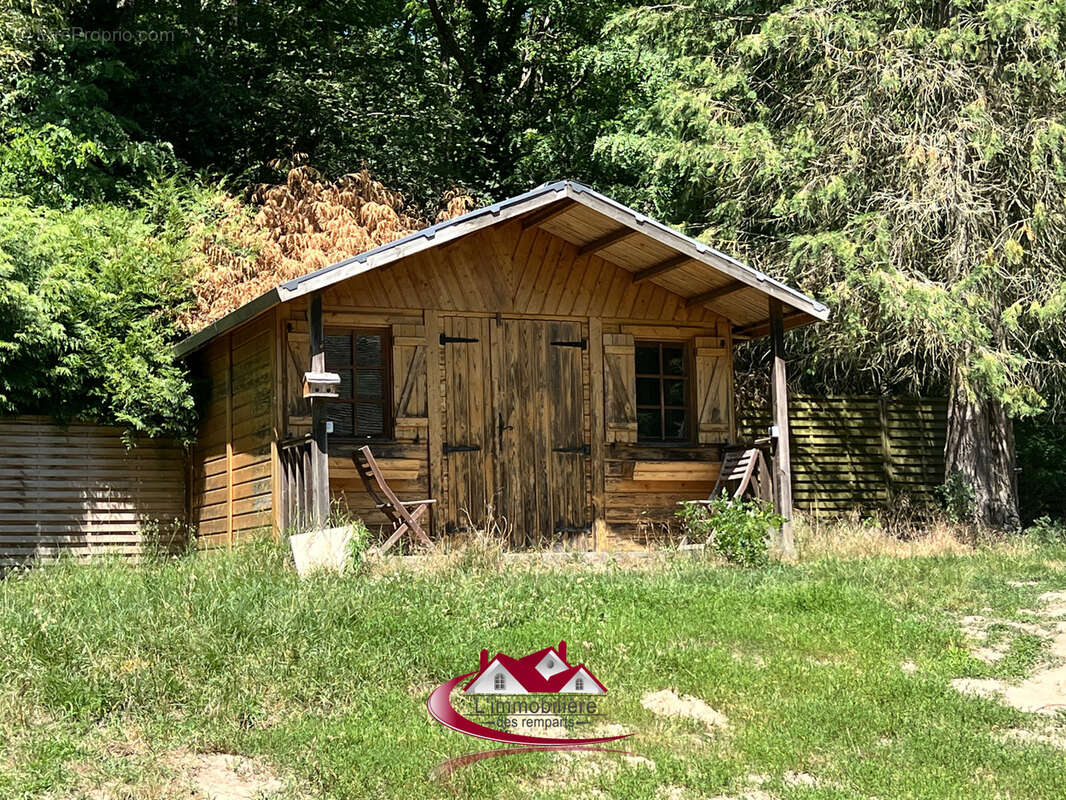 Maison ancienne sur plus de 2500 m2 de terrain - photo 15