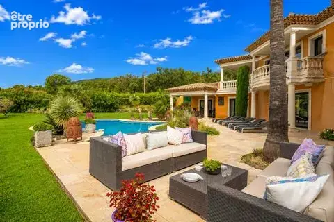 Maison 6 pièces 282 m² à vendre à Grimaud (83310) - photo 3