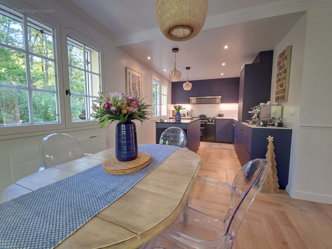 Maison à NOISY-SUR-ECOLE