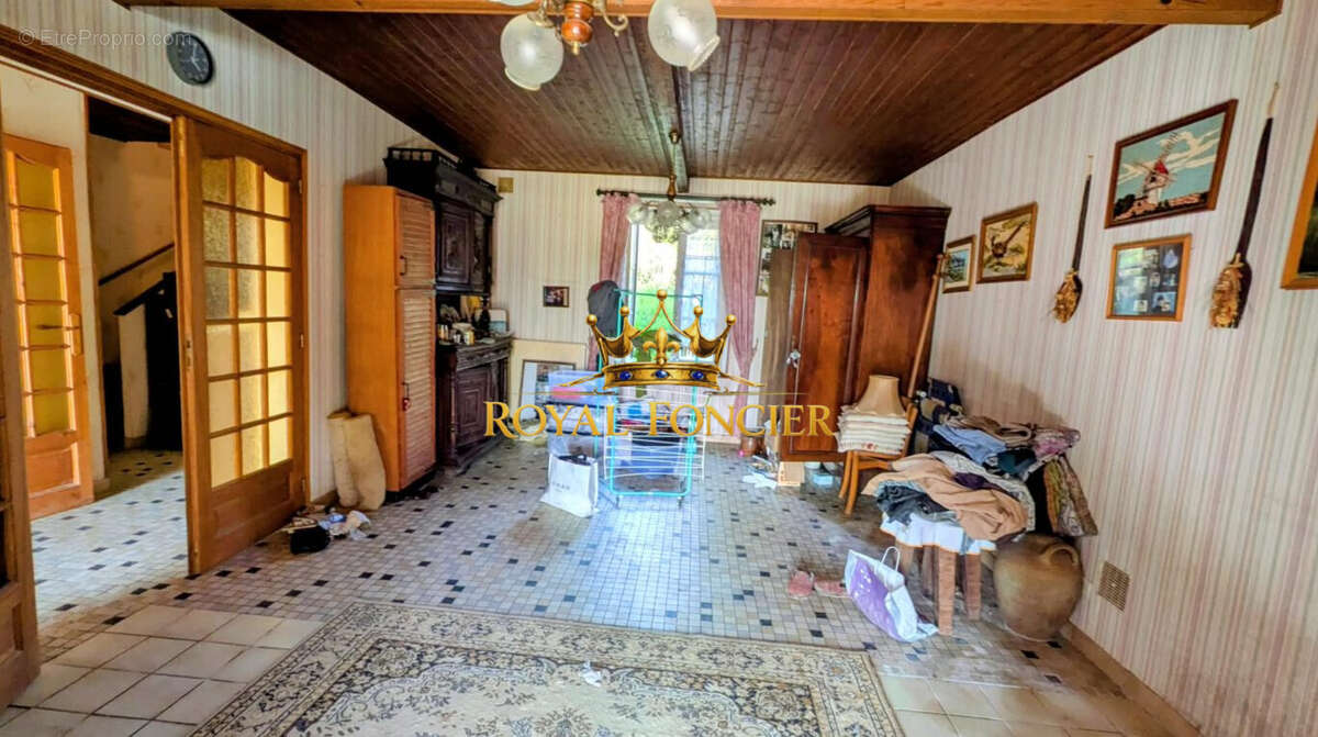 Maison 83 m² à Saint-Genest-D'ambiere  - photo 7