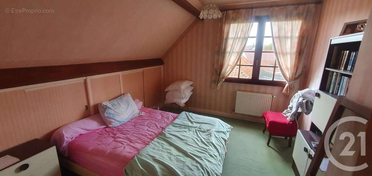 Maison 148 m² à Aubin-Saint-Vaast  - photo 15
