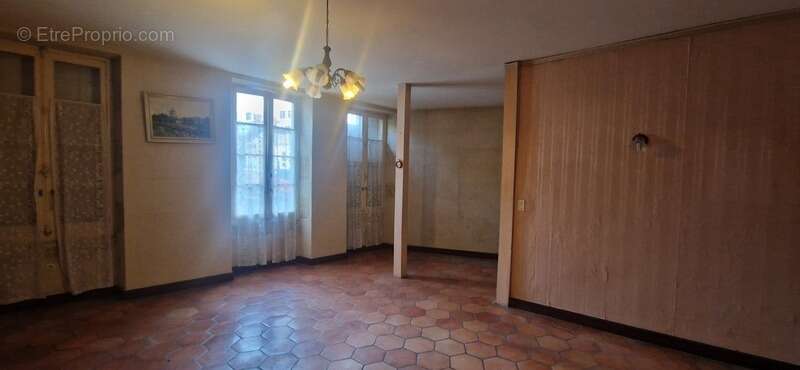 Appartement à CAZAUBON